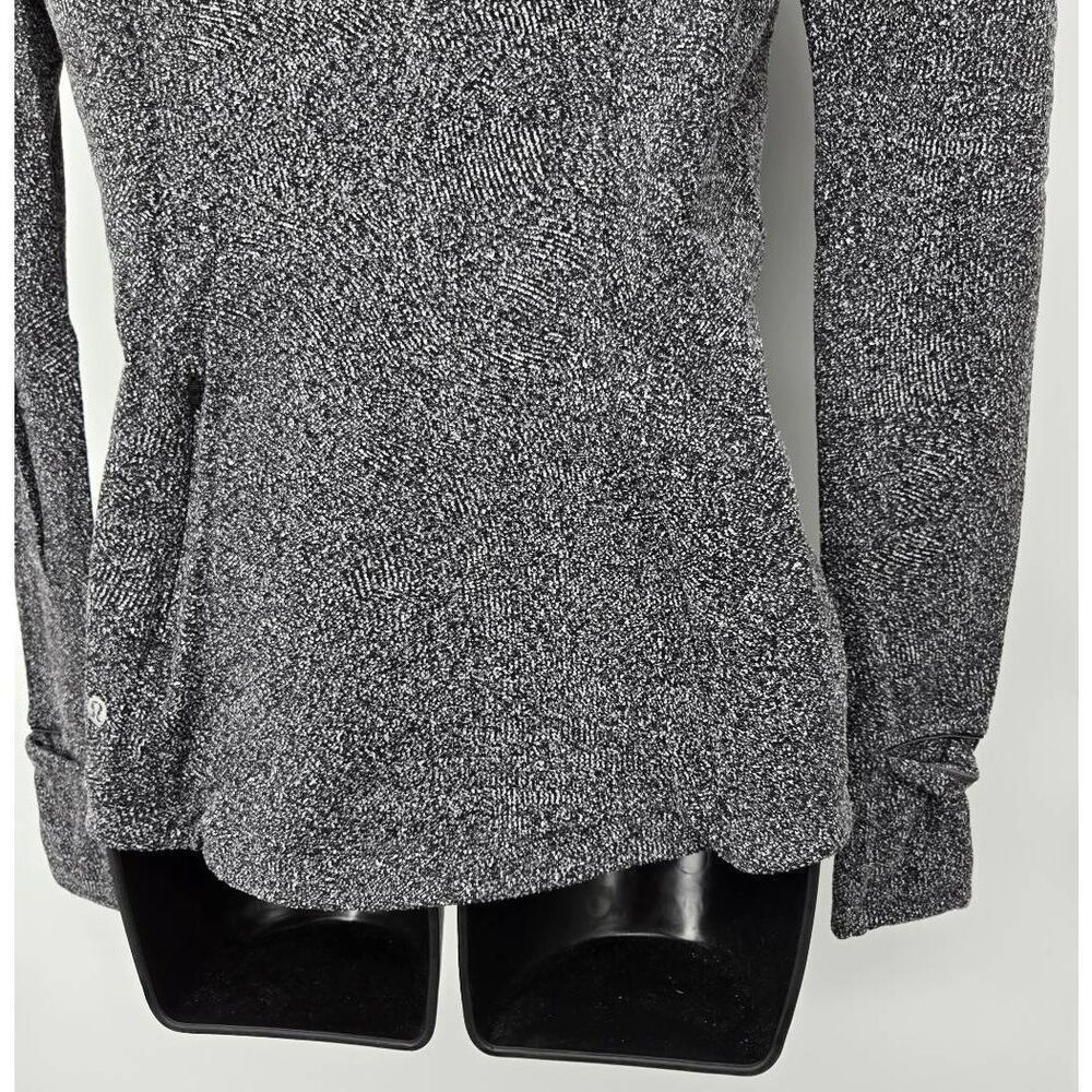 Lululemon Runderful Long Sleeve Size 8 Reconnect Jacquard White Black Top - Picture 9 of 11